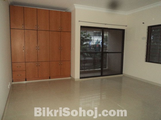 2200sft Beautiful Apartment For Rent Banani